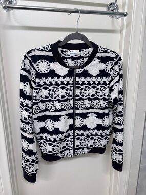 Valleygirl Black and White Patterned Zip Front Jacket